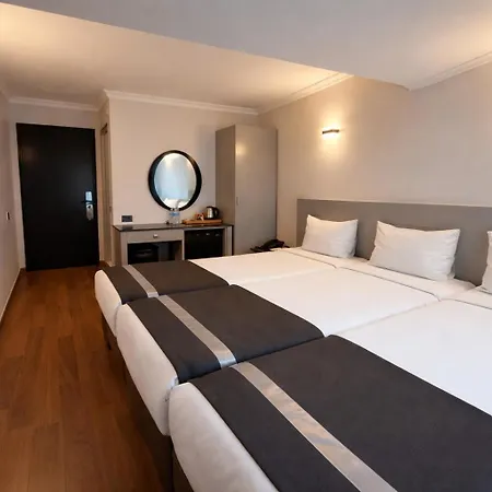 Otel Peak Star 3*