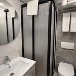 Peak Star Hotell 3*
