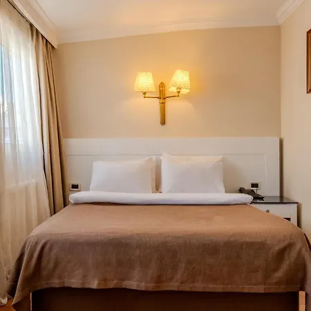 Hotel Peak Star