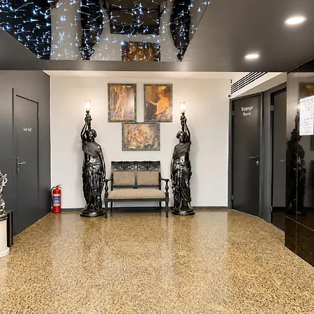 Hotel Peak Star 3*