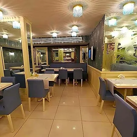 Peak Star Hotell 3*