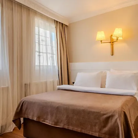Hotel Peak Star 3*