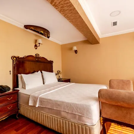 Peak Star Hotel 3*