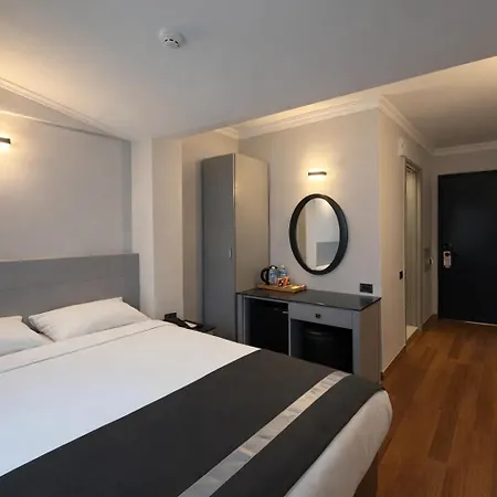Peak Star Hotel