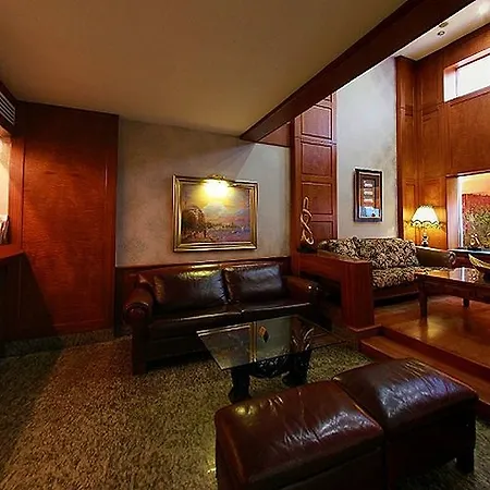 Hotel Peak Star 3*