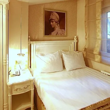 Peak Star Hotel